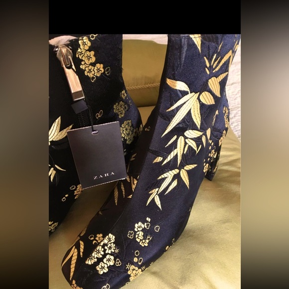 ZARA Chinoiserie Ankle Boots - Picture 2 of 7